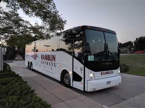 bus to blackhawk from aurora.